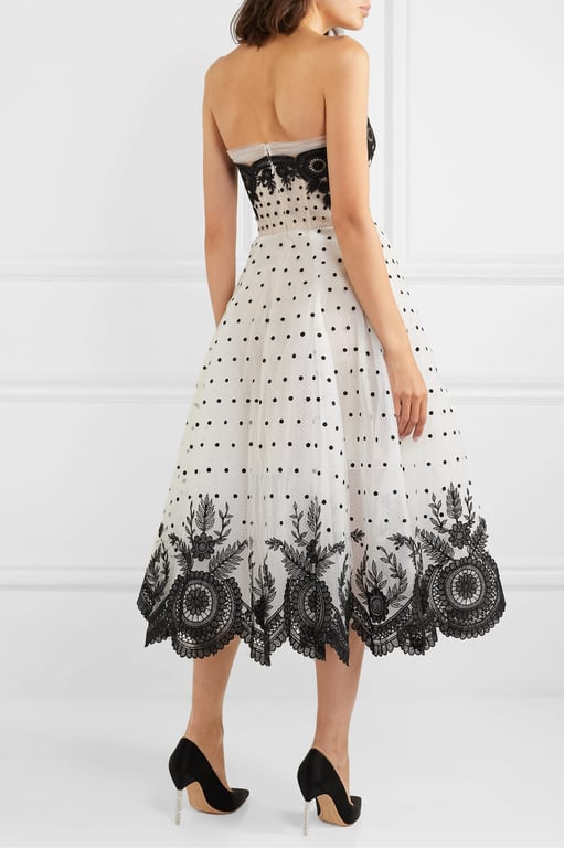 OSCAR DE LA RENTA Strapless Embroidered Tulle Gown