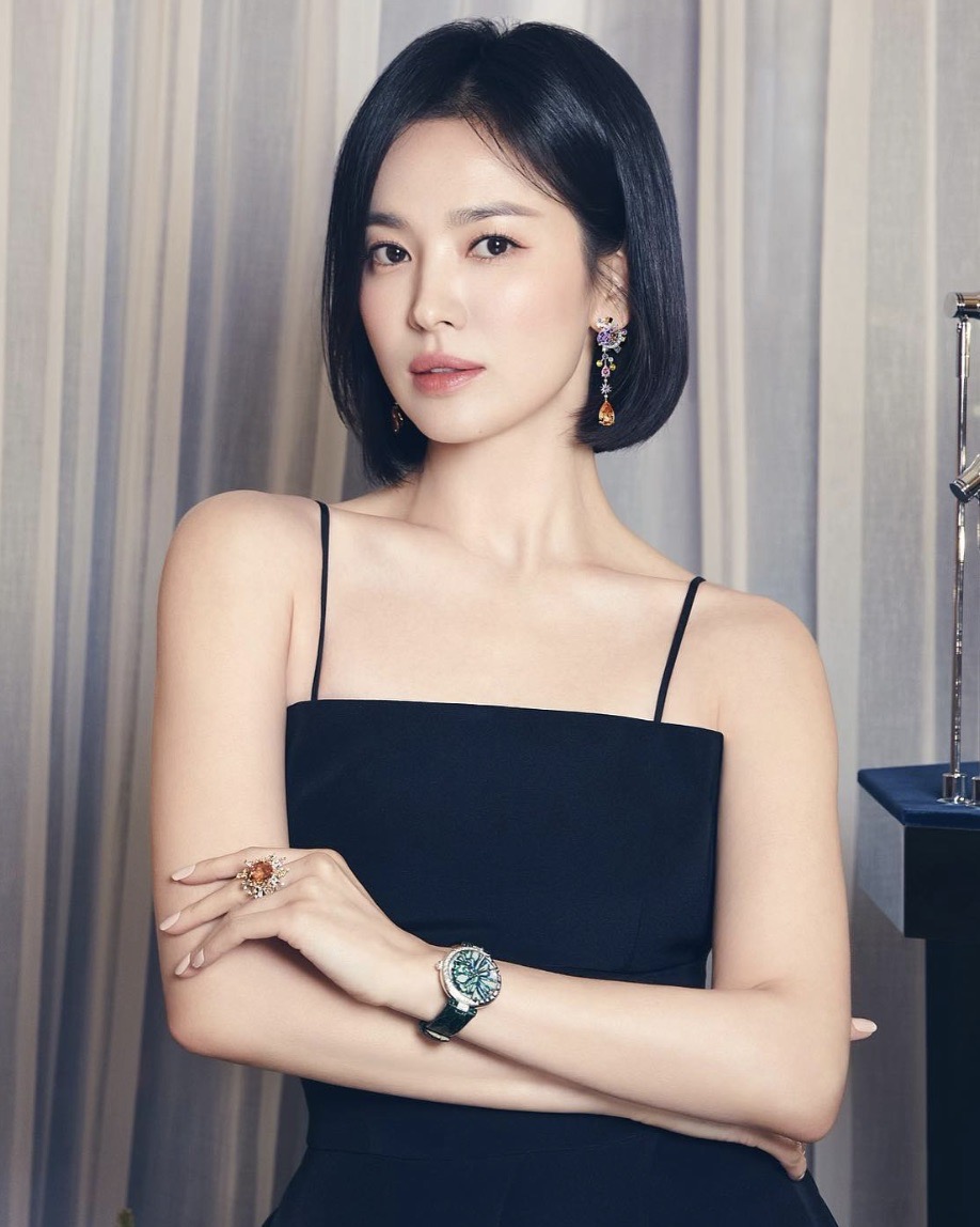 We Love Her Dresses… How To Dress Like Song Hyekyo