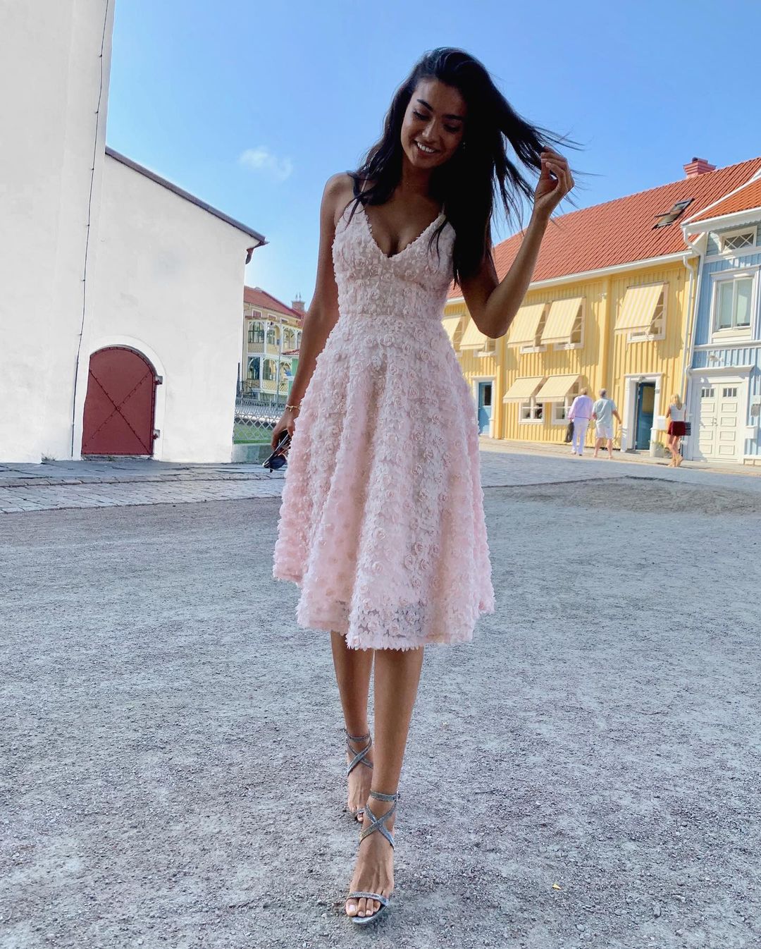 Celebrity Dress Of The Week… Kelly Gale’s Pink Appliqué Midi Dress