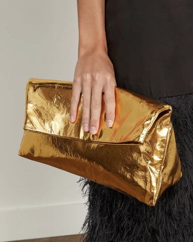 From The Catwalk To The Market, These Evening Clutch Bags Are Irresistible 