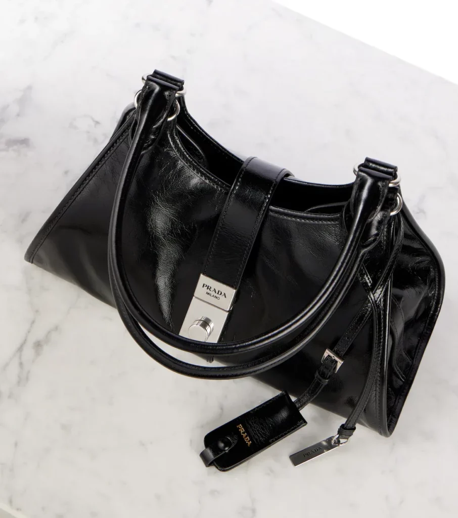 Medium Leather Shoulder Bag Full Size Image 4