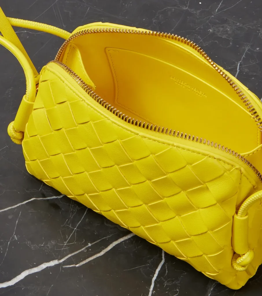 Concert Intrecciato Leather Shoulder Bag Full Size Image 4