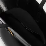 Shuffle Medium Buckled Leather Shoulder Bag Thumbnail 2
