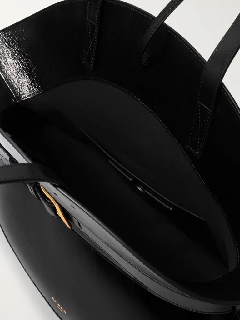 Shuffle Medium Buckled Leather Shoulder Bag Full Size Image 2