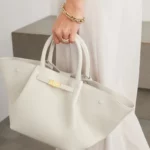 New York Midi Textured-leather Tote Thumbnail 3