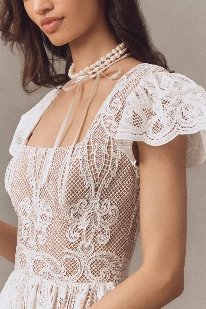 Janis Flutter-Sleeve Lace Maxi Dress Full Size Image 4