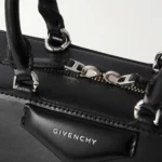 Antigona East-West Small Leather Tote Thumbnail 2