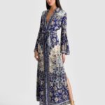 Chassidy Bell Sleeve Dress Thumbnail 3