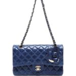 Medium Classic Double Flap Shoulder Bag Thumbnail 3