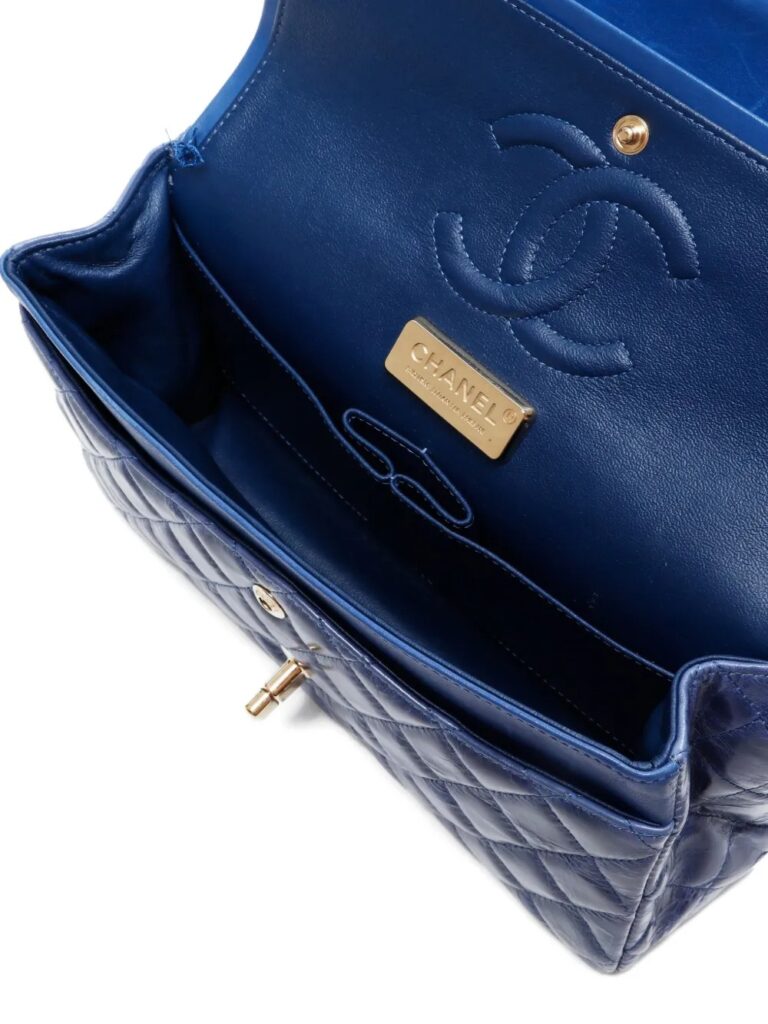 Medium Classic Double Flap Shoulder Bag Full Size Image 2