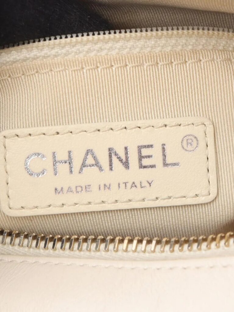 Gabrielle Shoulder Bag Full Size Image 4