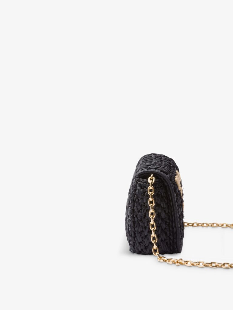 Logo-Plaque Raffia-Effect Woven Shoulder Bag Full Size Image 3