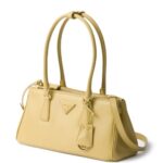 Medium Galleria Leather Tote Bag Thumbnail 6