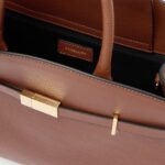 The Hudson Midi Textured-leather Tote Thumbnail 2