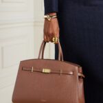 The Hudson Midi Textured-leather Tote Thumbnail 5