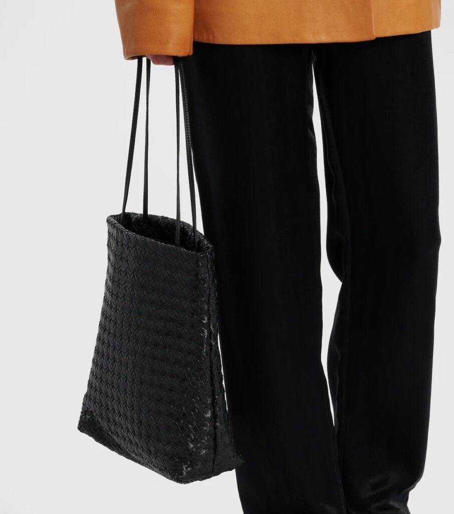 Lilou Woven Leather Shoulder Bag Full Size Image 4