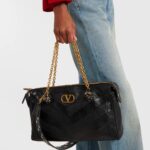 Growl Medium Quilted Leather Tote Bag Thumbnail 5