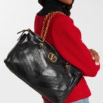 Growl Medium Quilted Leather Tote Bag Thumbnail 2