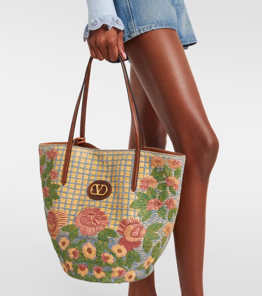 Panier De Fleurs VLogo Tote Bag Full Size Image 7