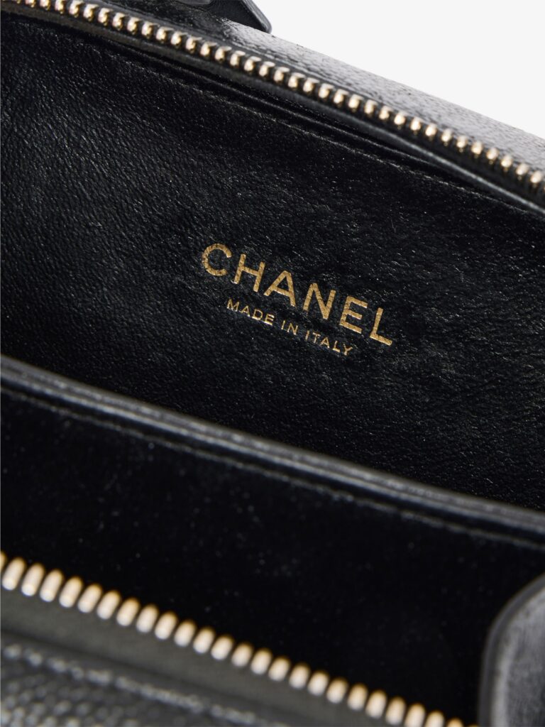 Pre-loved Filigree Vanity Case Full Size Image 4