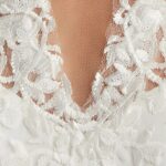 Heiss Floral-lace Gown Thumbnail 2