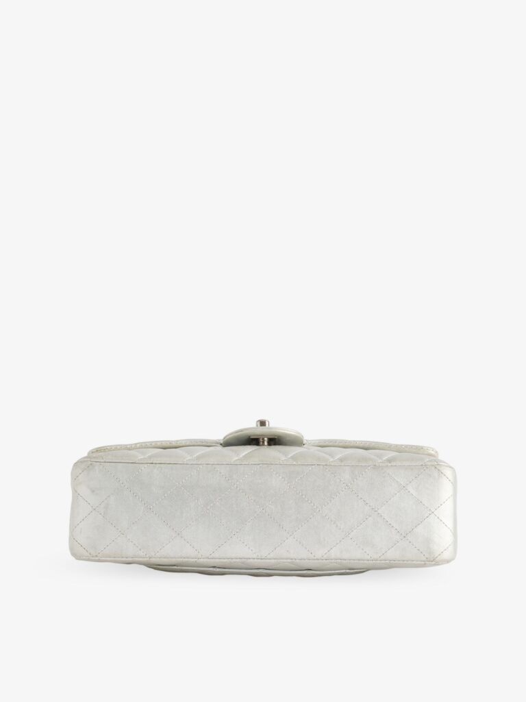 Medium Classic Double-flap Metallic-leather Shoulder Bag Full Size Image 6