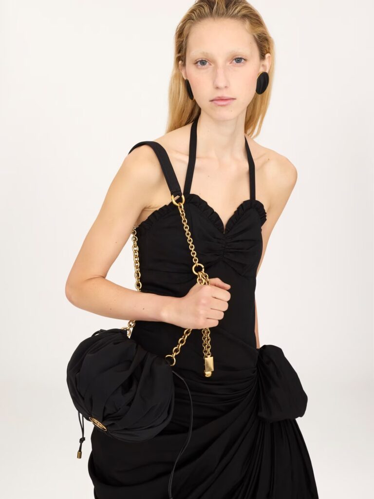 Plisse Shoulder Bag with Chain Full Size Image 4