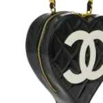 1995 CC Heart Vanity Bag Thumbnail 4
