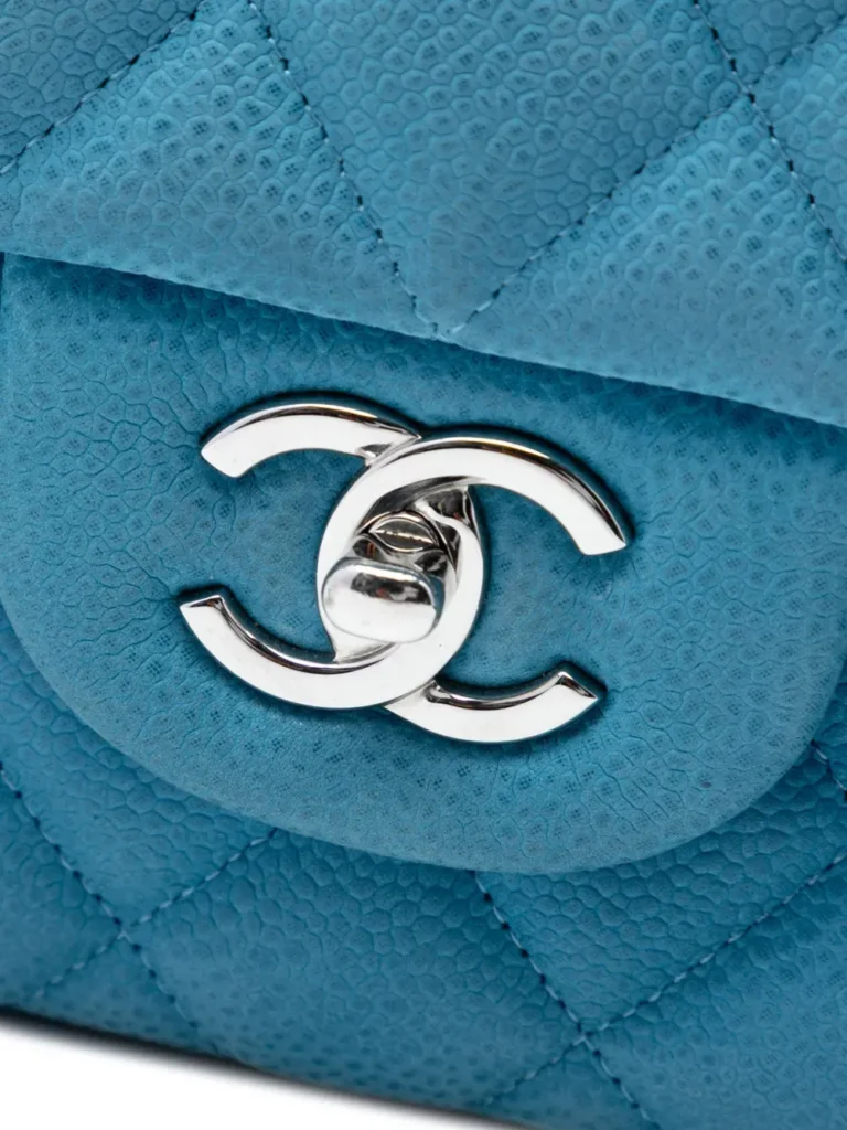 Jumbo Classic Caviar Double Flap Shoulder Bag Full Size Image 5